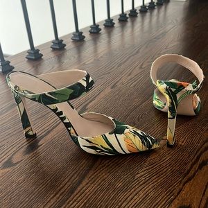 Stuart Weitzman Mary Jane pump